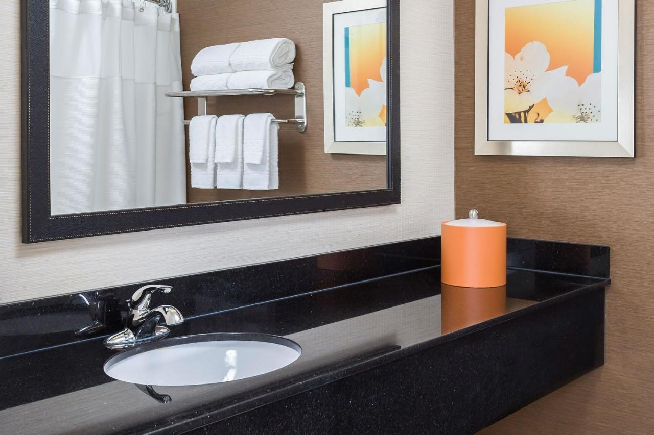 Fairfield Inn & Suites Dallas Park Central Kültér fotó