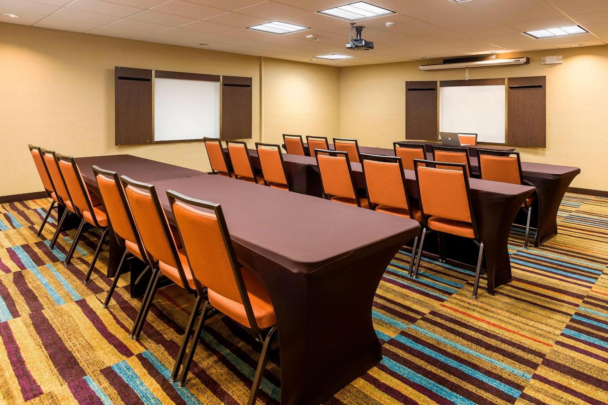 Fairfield Inn & Suites Dallas Park Central Kültér fotó